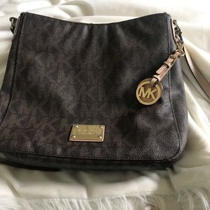 Michael Korda crossbody bag